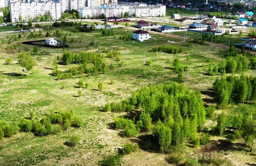 Продаю участок в городе ИЖС