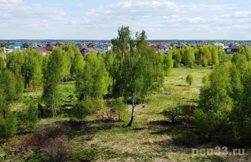 Продаю участок в городе ИЖС